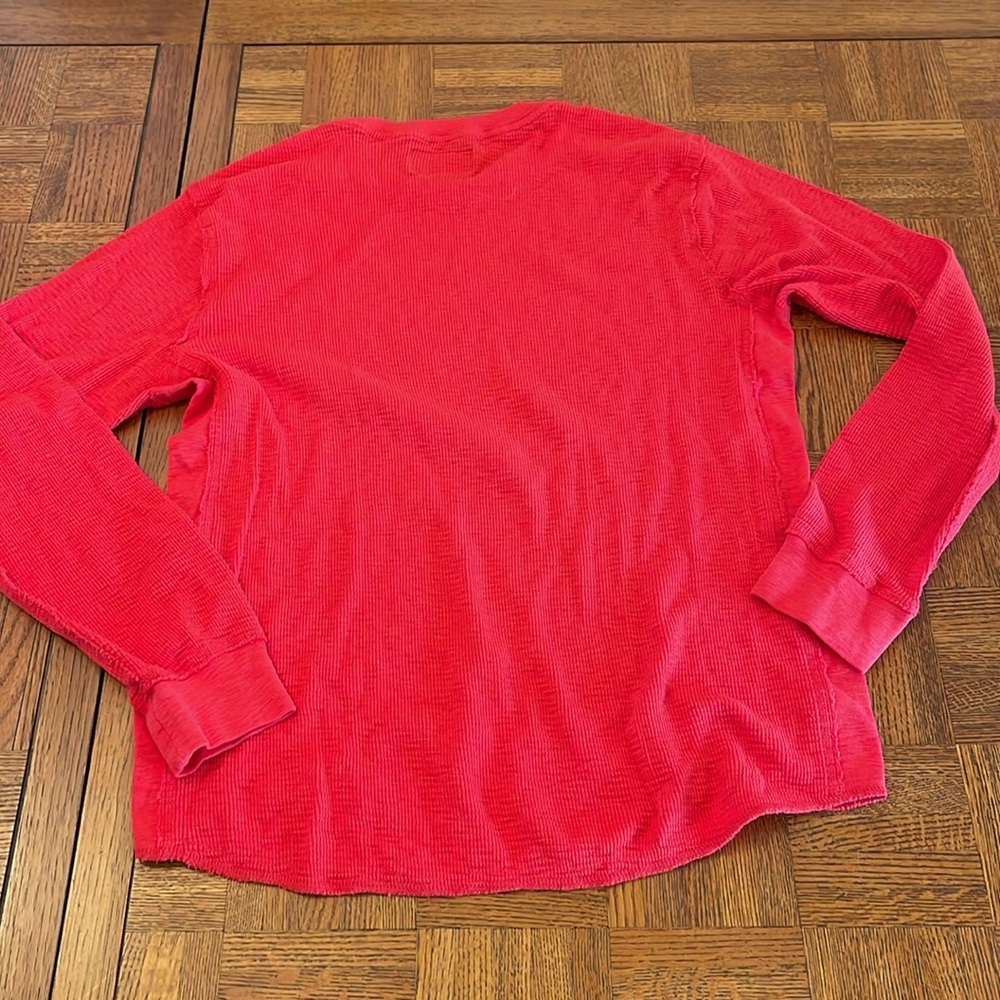 Lucky Brand Red Crewneck waffle Henley, large - Picture 5 of 5